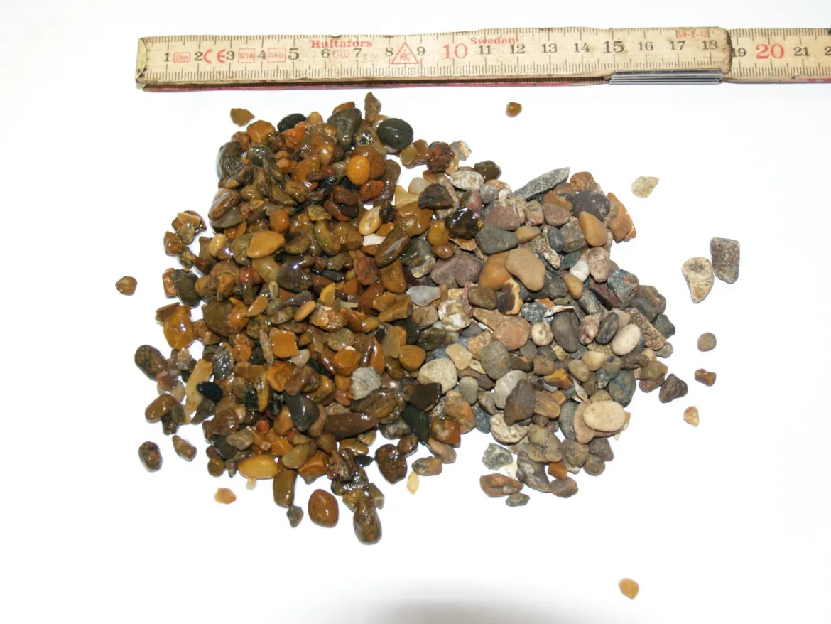 Brune perlesten, 4/8 mm - 1000 kg.