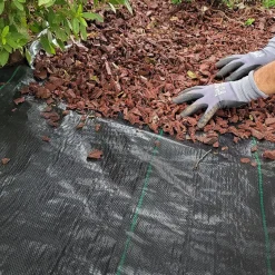 Kraftig ukrudtsdug - bredde: 1 meter - pris pr. løbende meter
